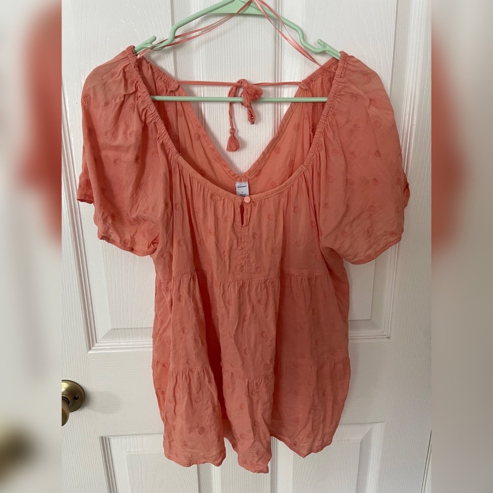 Old Navy coral top